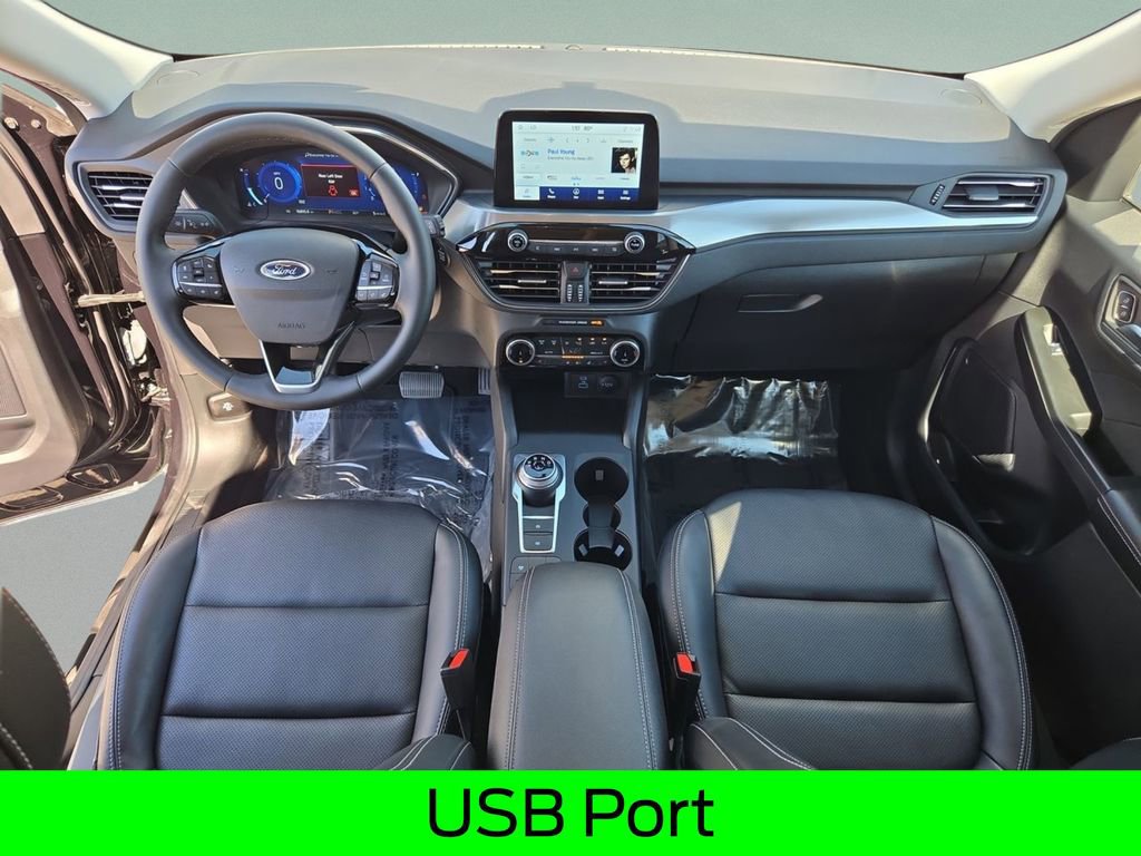 Used 2022 Ford Escape Titanium image 18