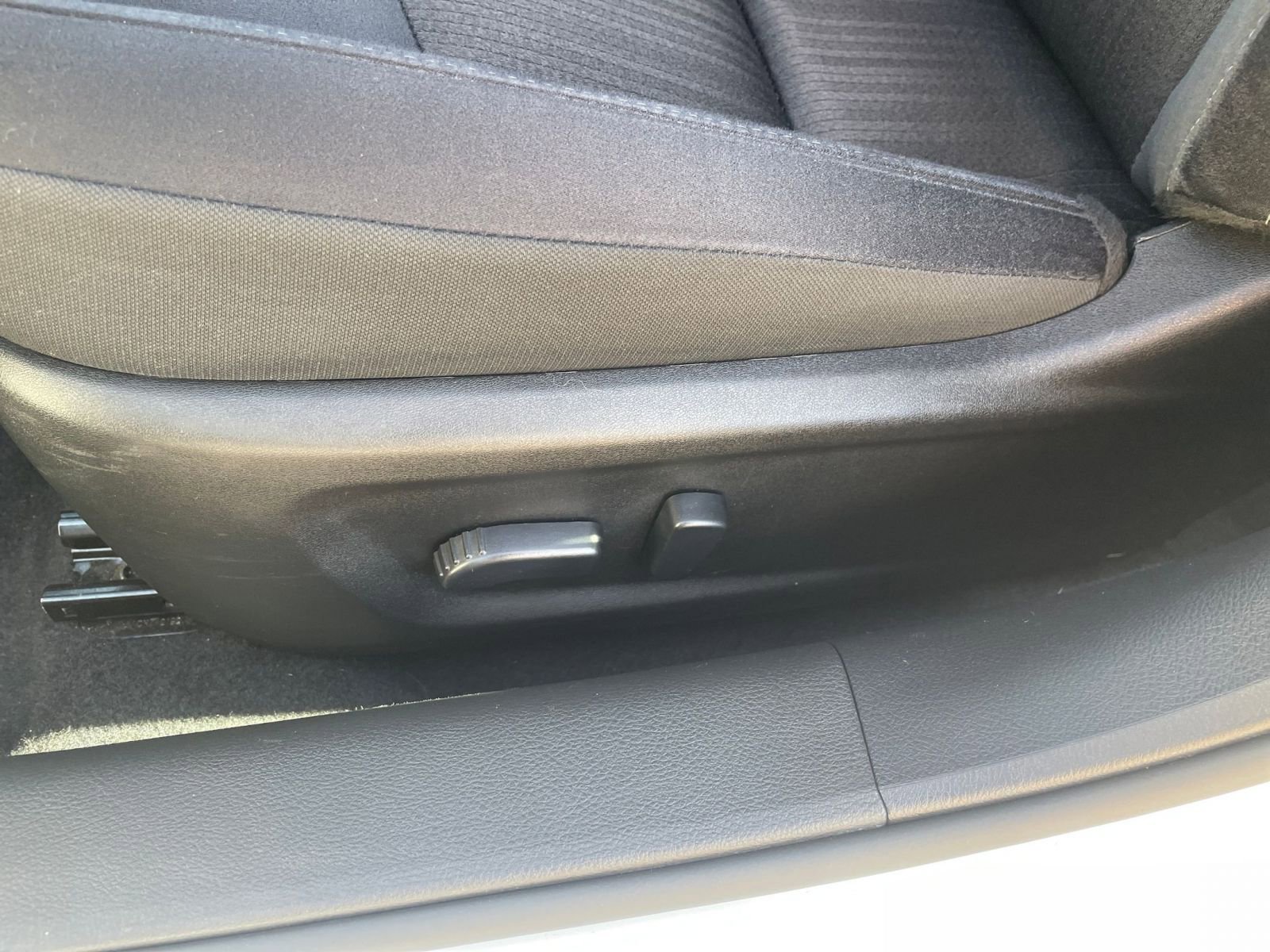Used 2025 Nissan Altima 2.5 SV FWD image 22