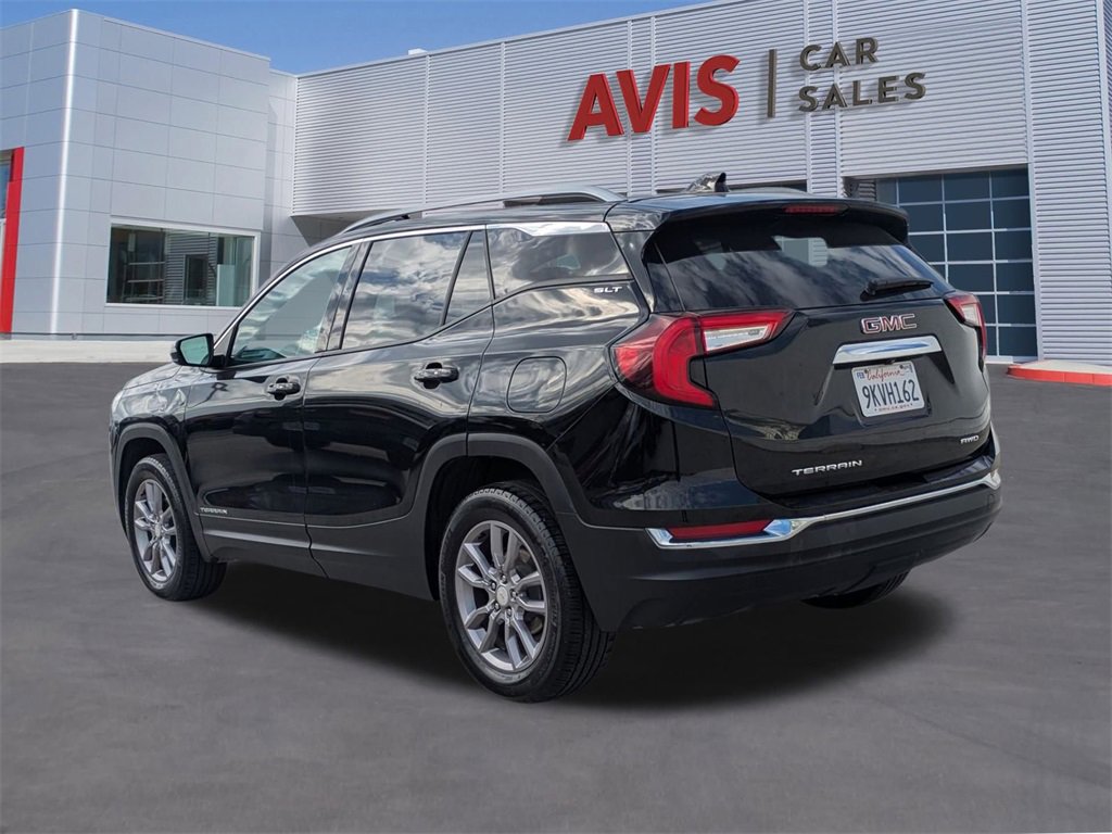 Used 2024 GMC Terrain SLT image 9