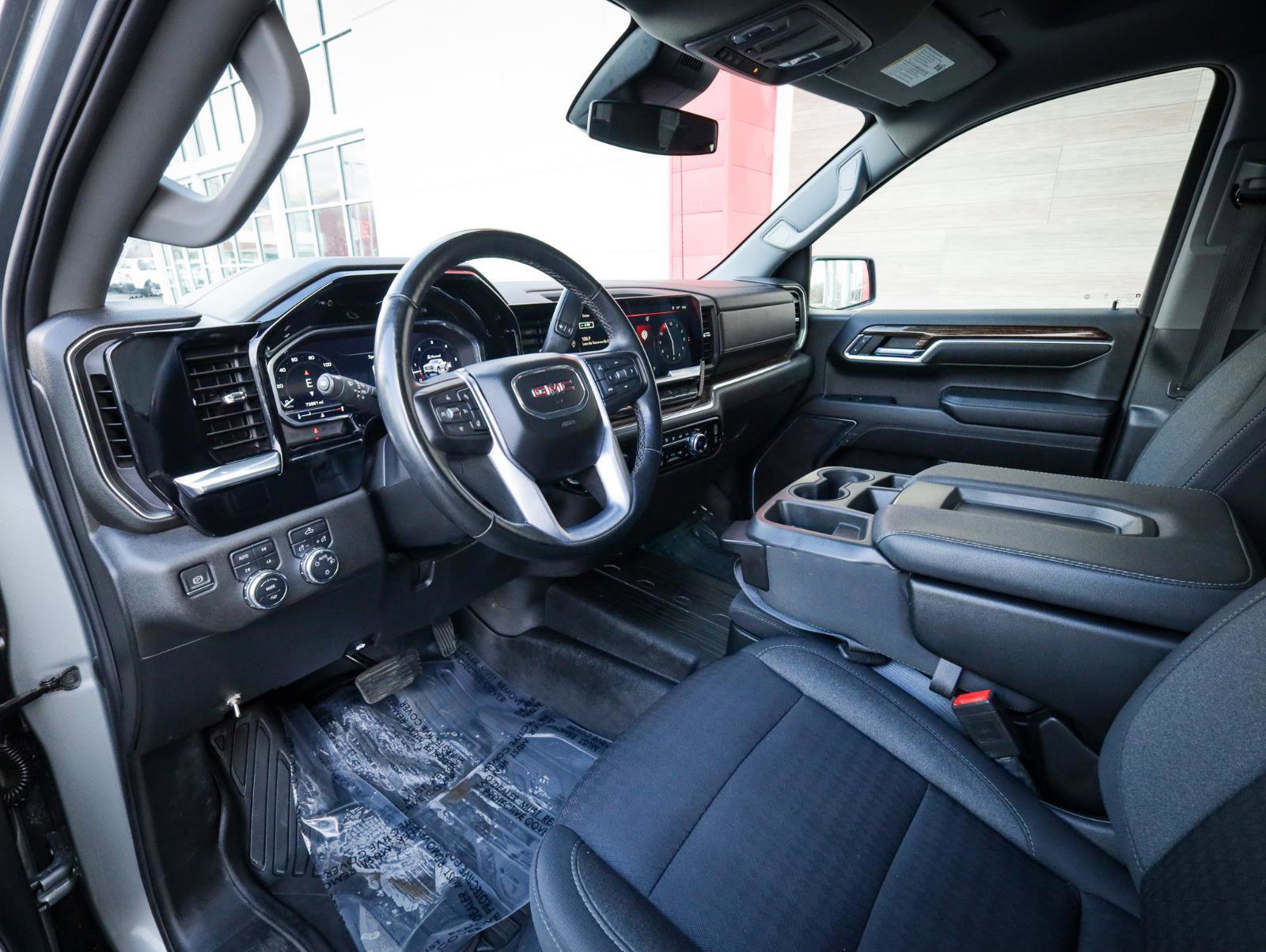 Used 2023 GMC Sierra 1500 SLE image 12