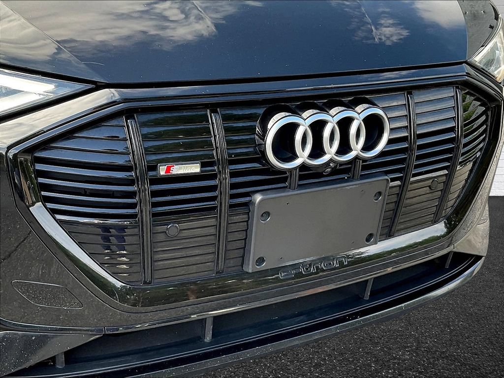 Used 2021 Audi e-tron Premium Plus w/ Premium Plus Package AWD/4WD image 26