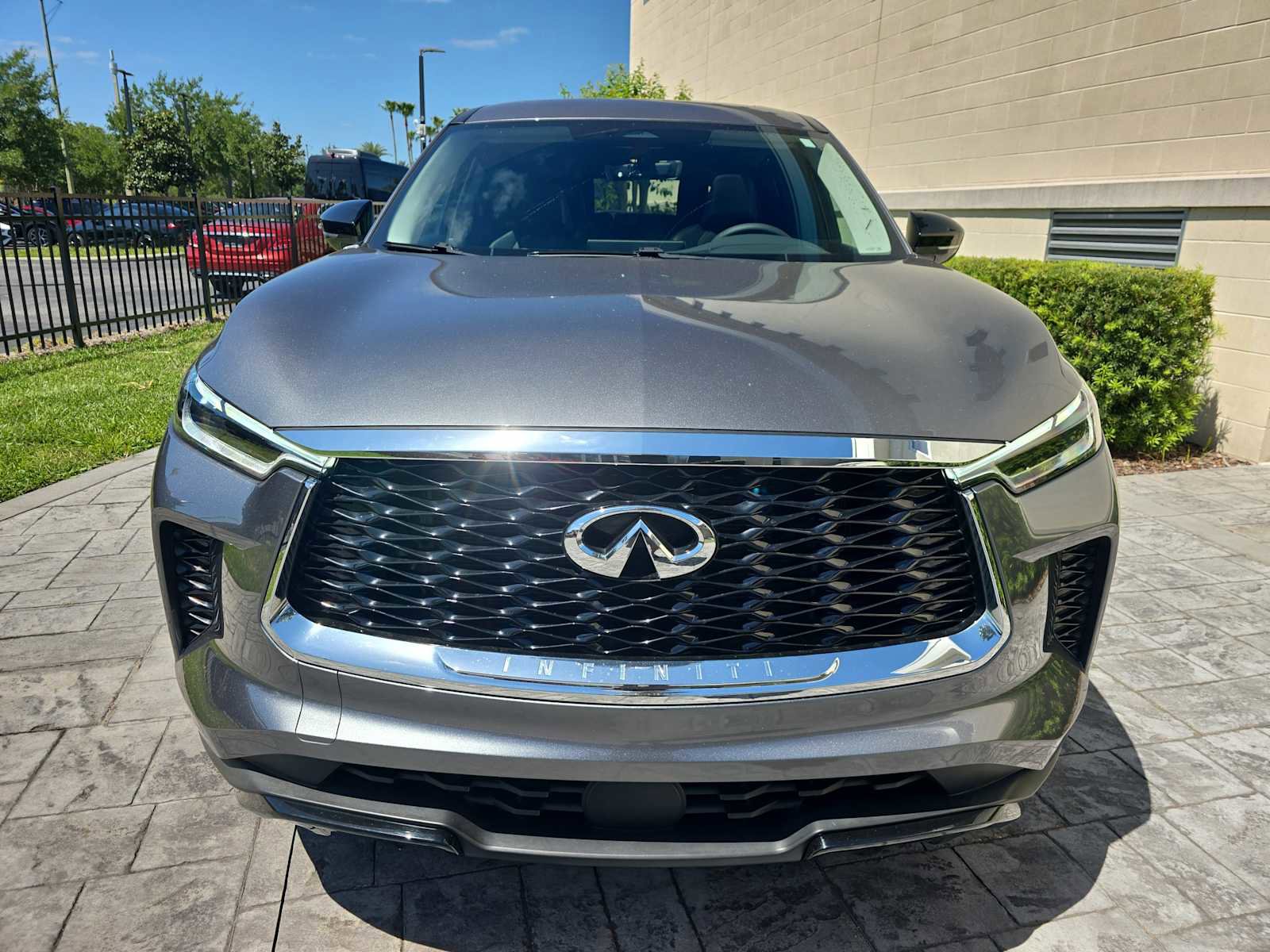 Used 2024 INFINITI QX60 Pure FWD image 2