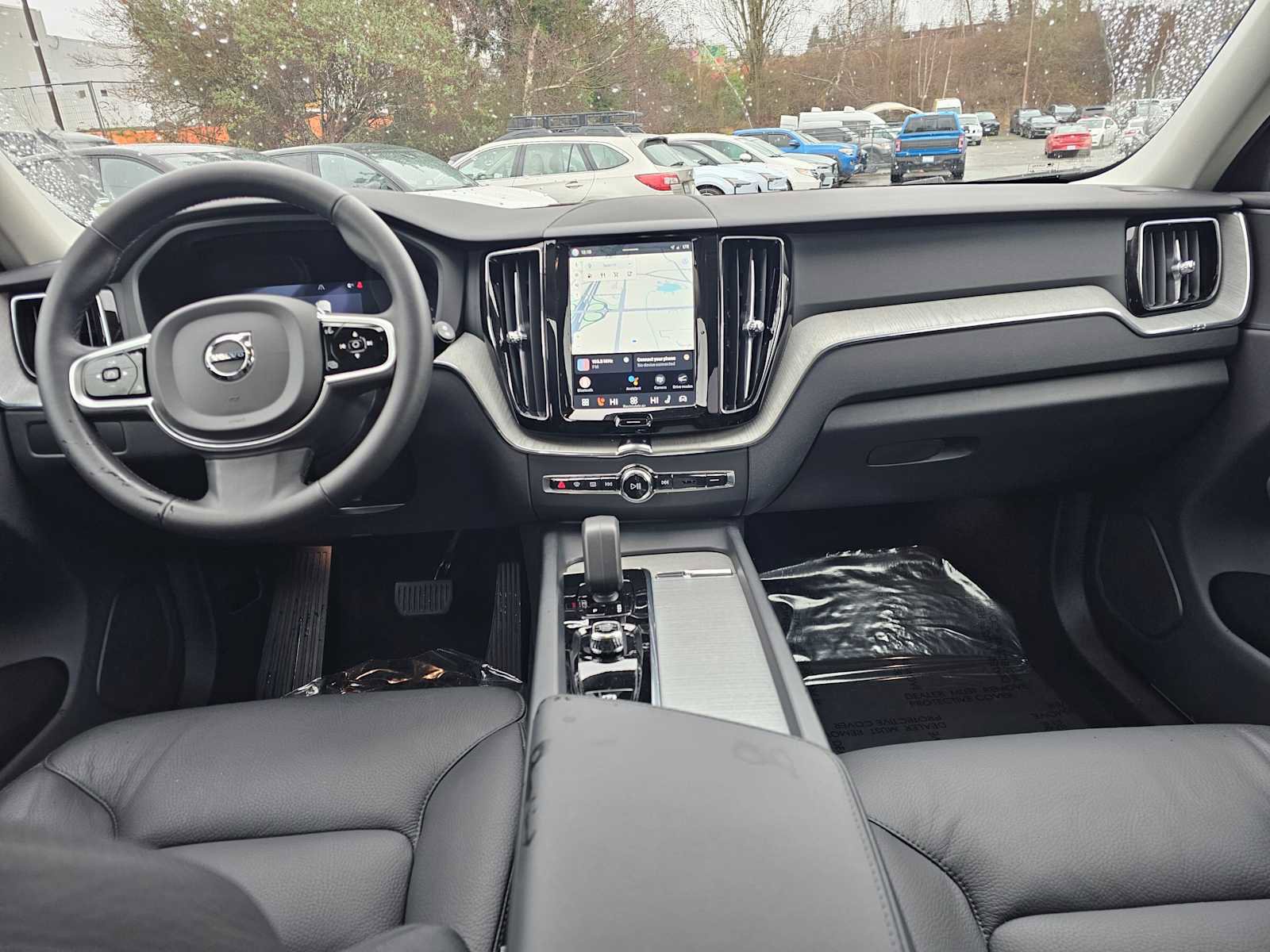 Certified 2025 Volvo XC60 B5 Plus image 21