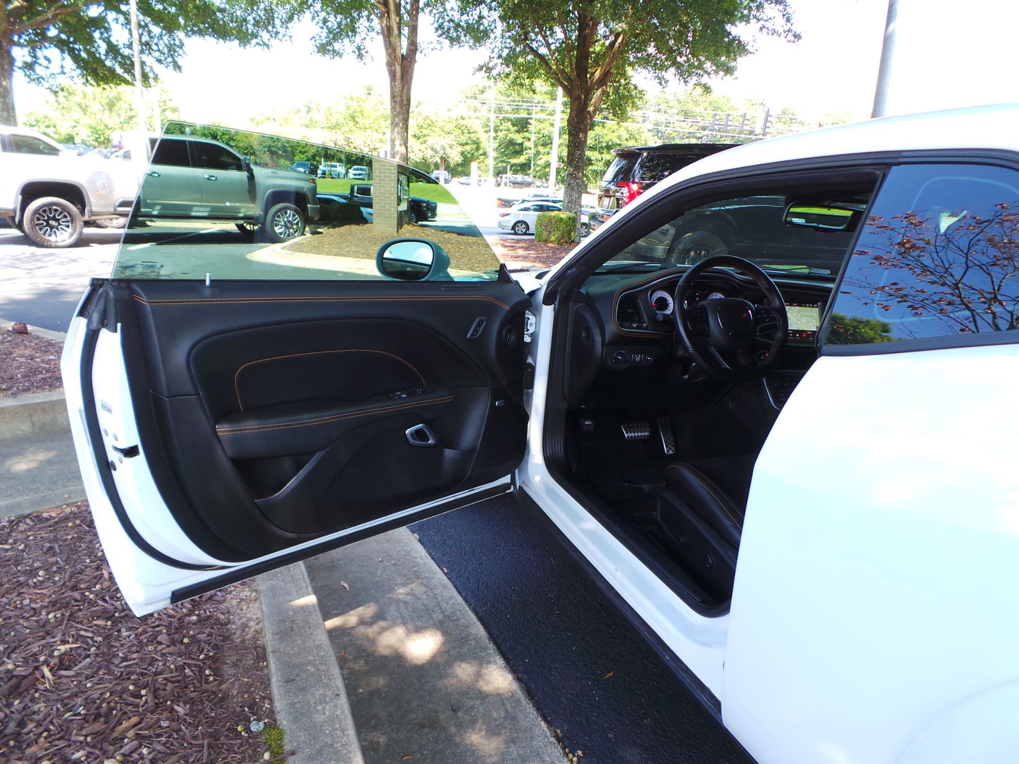 Used 2022 Dodge Challenger R/T Scat Pack RWD image 25