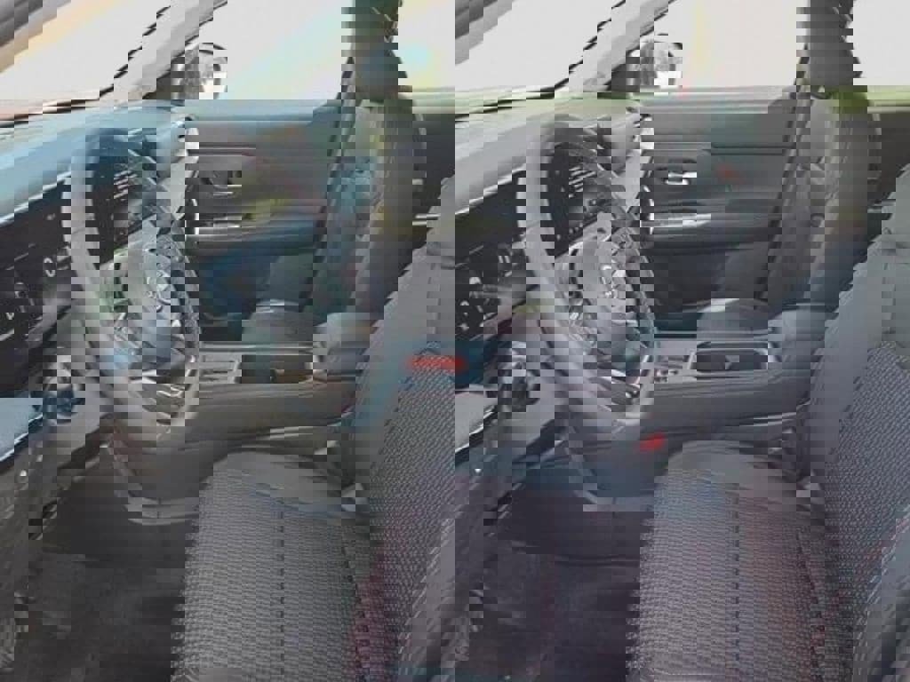 New 2026 Nissan Kicks SR image 8