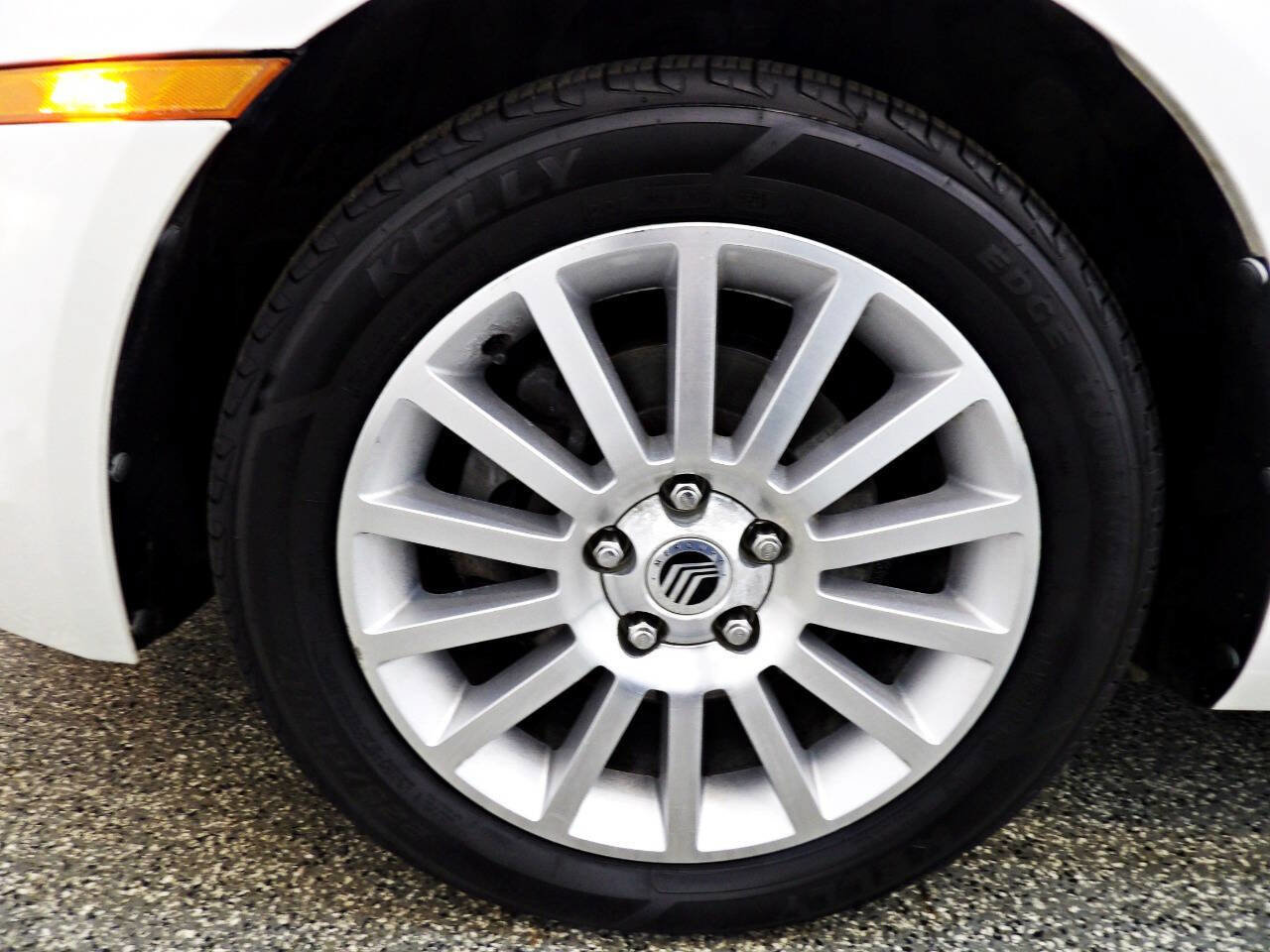 Used 2009 Mercury Milan Premier image 17