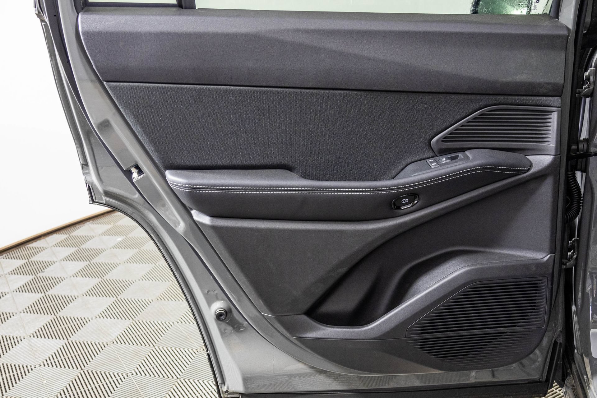 New 2026 Jeep Cherokee Laredo AWD/4WD image 37