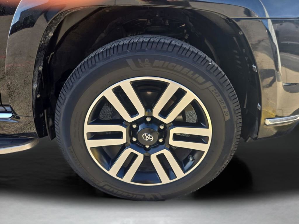 Used 2018 Toyota 4Runner Limited image 32