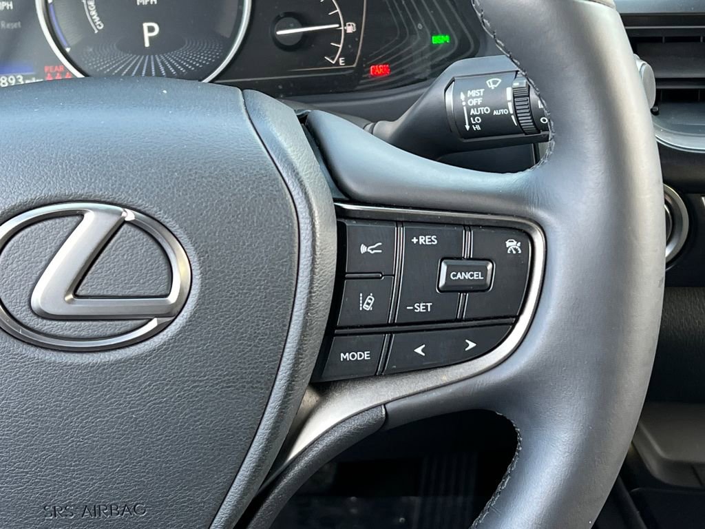 Used 2023 Lexus UX 250h F Sport image 17