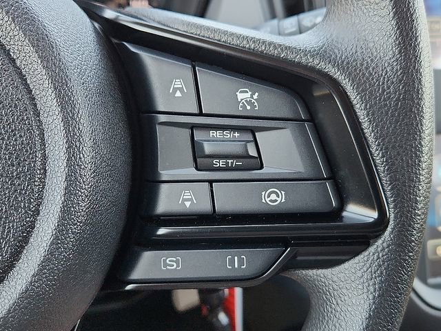 Used 2025 Subaru Crosstrek 2.0i image 17