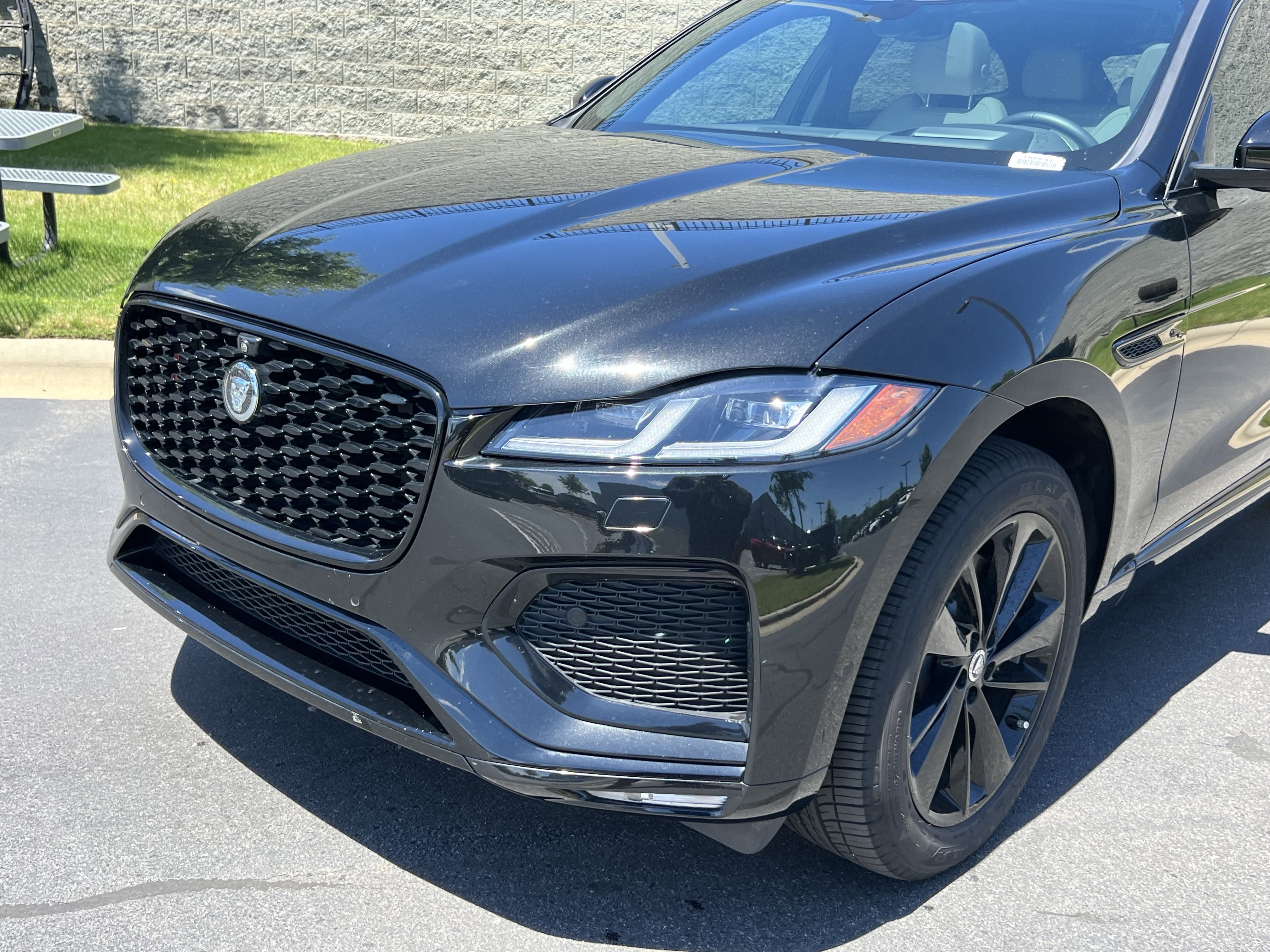 Used 2026 Jaguar F-PACE R-Dynamic S AWD/4WD image 11