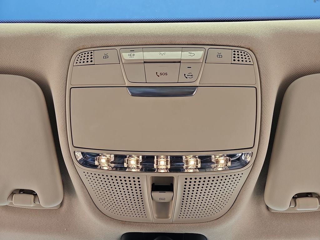 Used 2021 Mercedes-Benz C 300 Sedan image 31