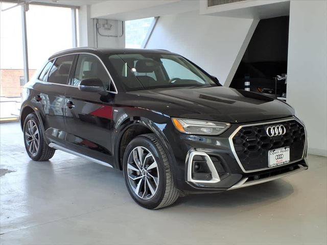 Used 2023 Audi Q5 2.0T Premium Plus w/ Premium Plus Package AWD/4WD image 3