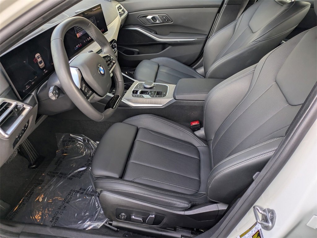 Used 2025 BMW 330i Sedan image 9