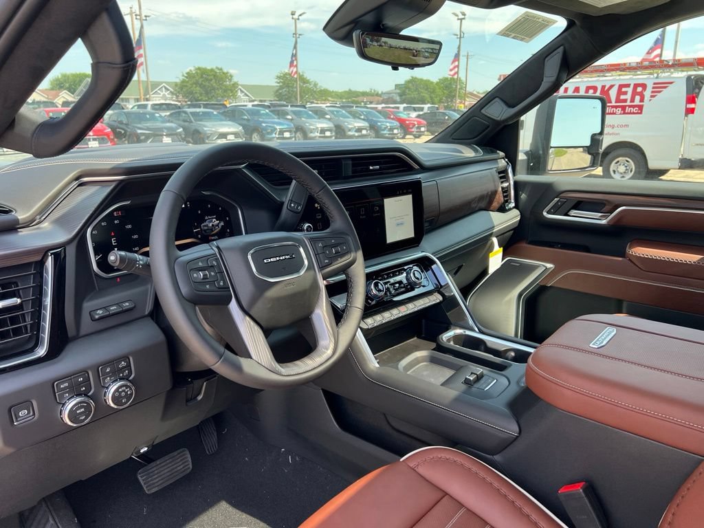 New 2026 GMC Sierra 2500 Denali Ultimate w/ LPO, Black Badging Package AWD/4WD image 23
