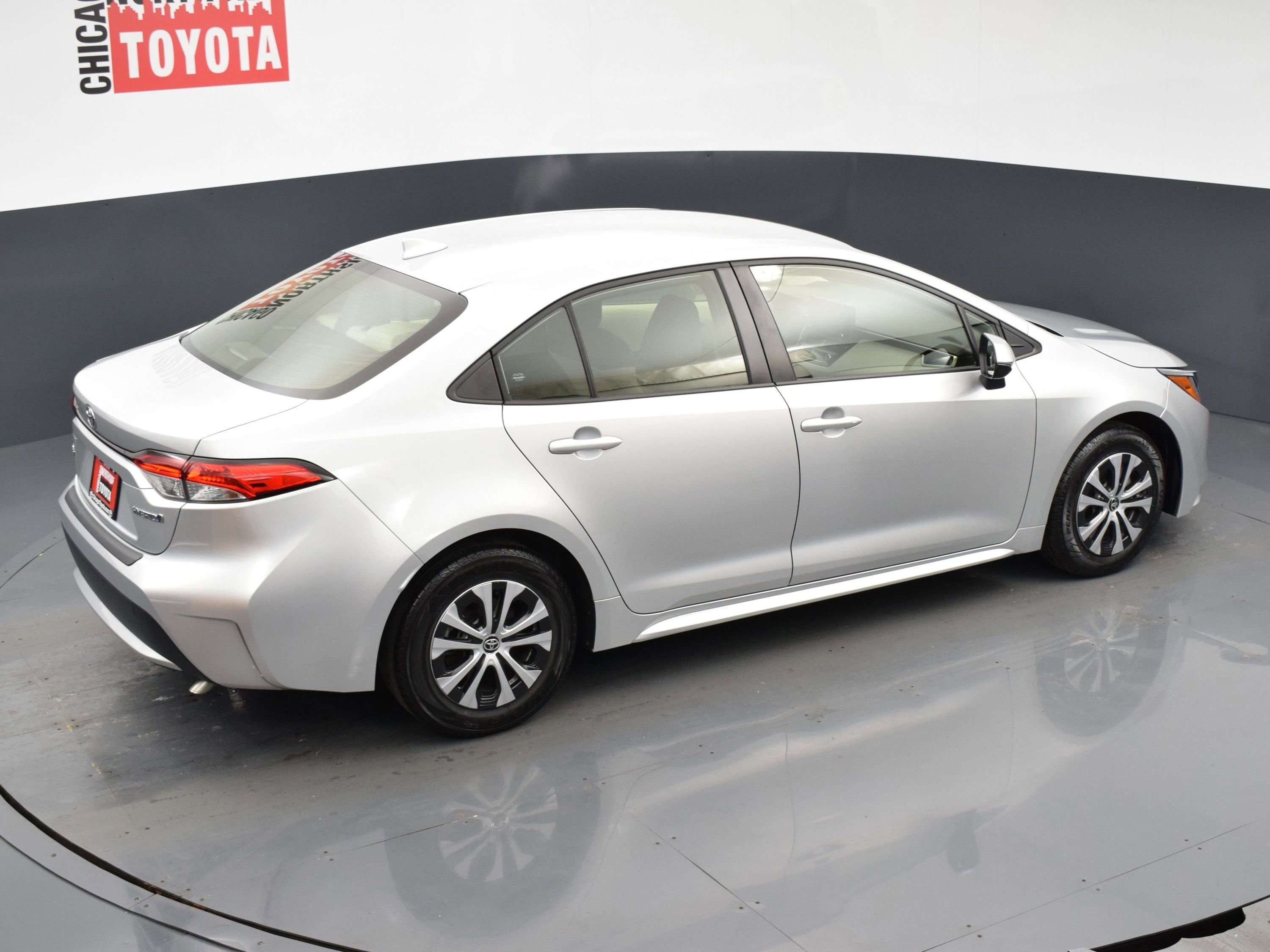 Used 2022 Toyota Corolla LE image 19