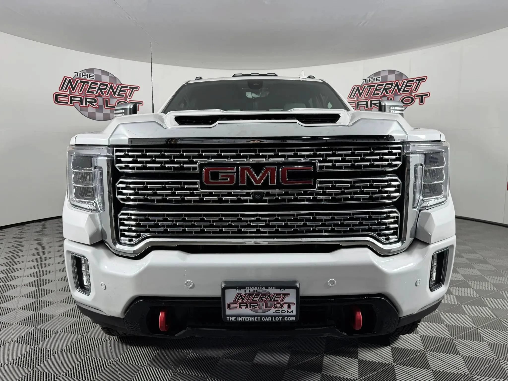 Used 2022 GMC Sierra 2500 Denali w/ Denali Ultimate Package AWD/4WD image 2
