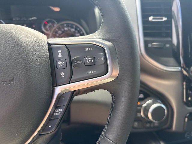 New 2026 RAM 1500 4x4 Crew Cab image 18