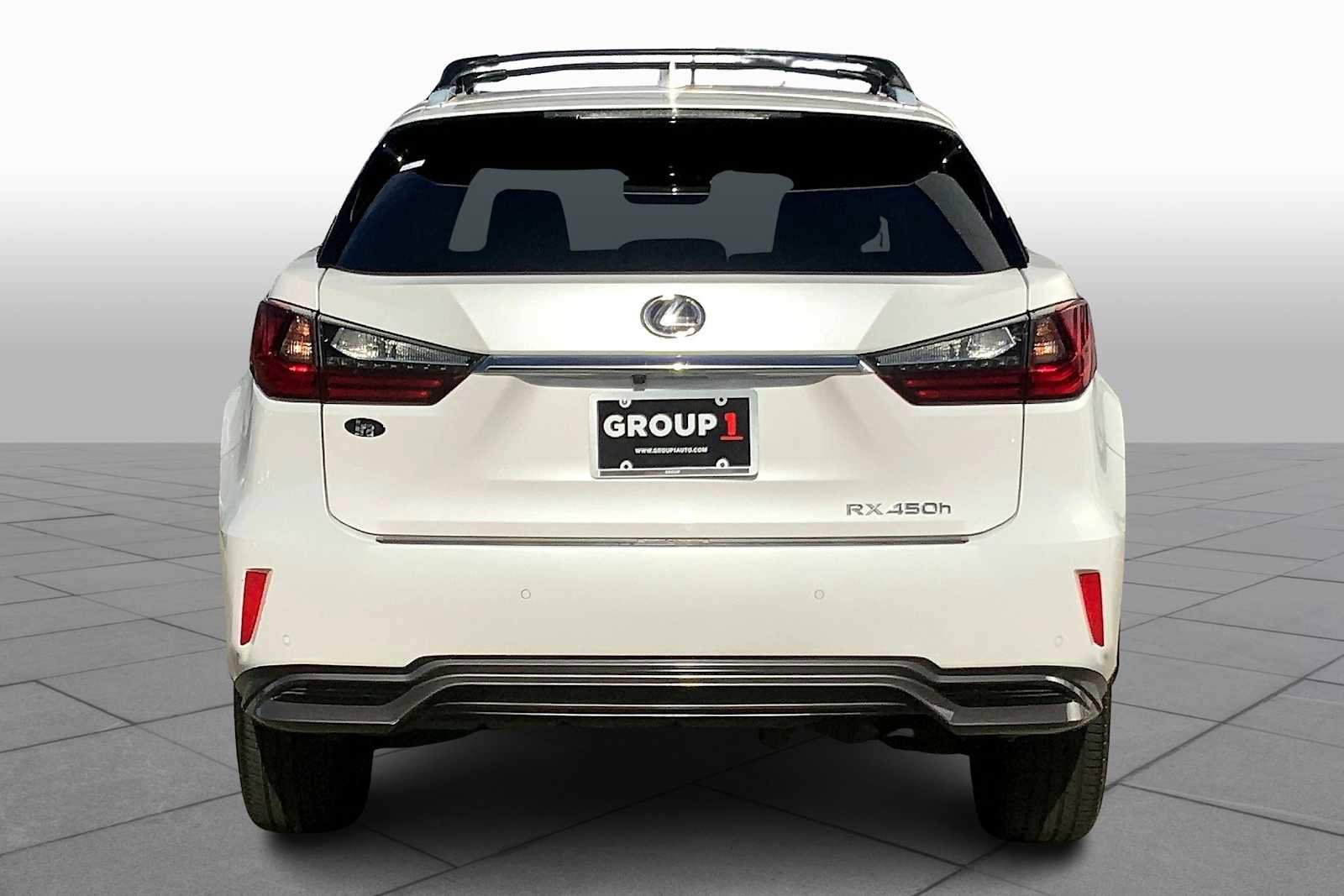 Used 2017 Lexus RX 450h AWD image 4