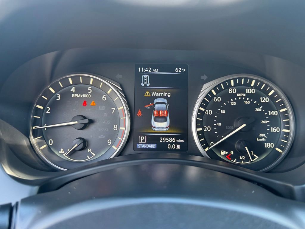 Used 2023 INFINITI Q50 Sensory image 22