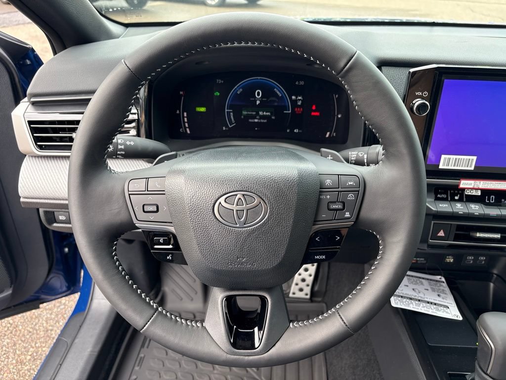 Used 2026 Toyota Camry SE w/ Multimedia Upgrade Package FWD image 21
