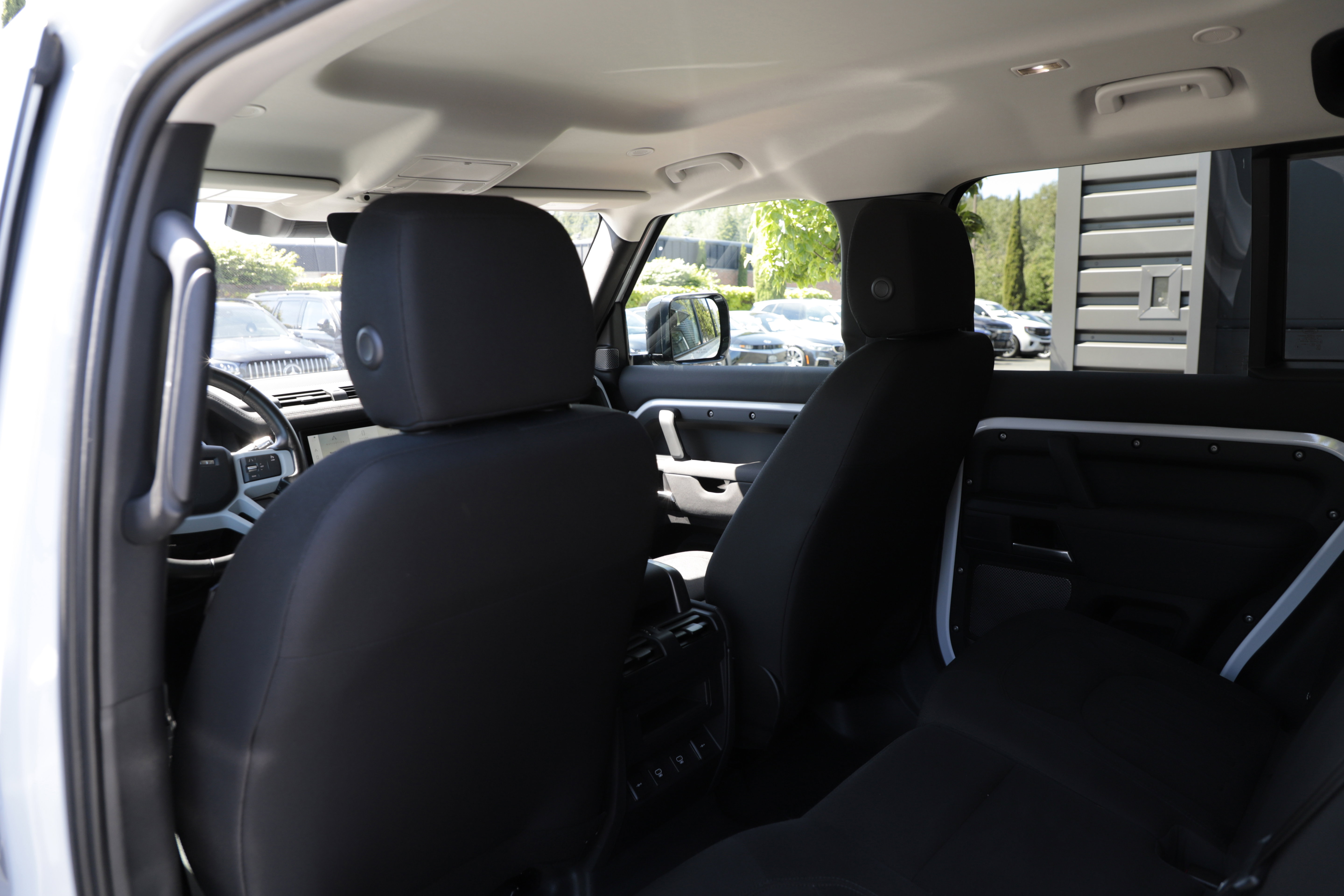 Used 2022 Land Rover Defender 110 AWD/4WD image 15