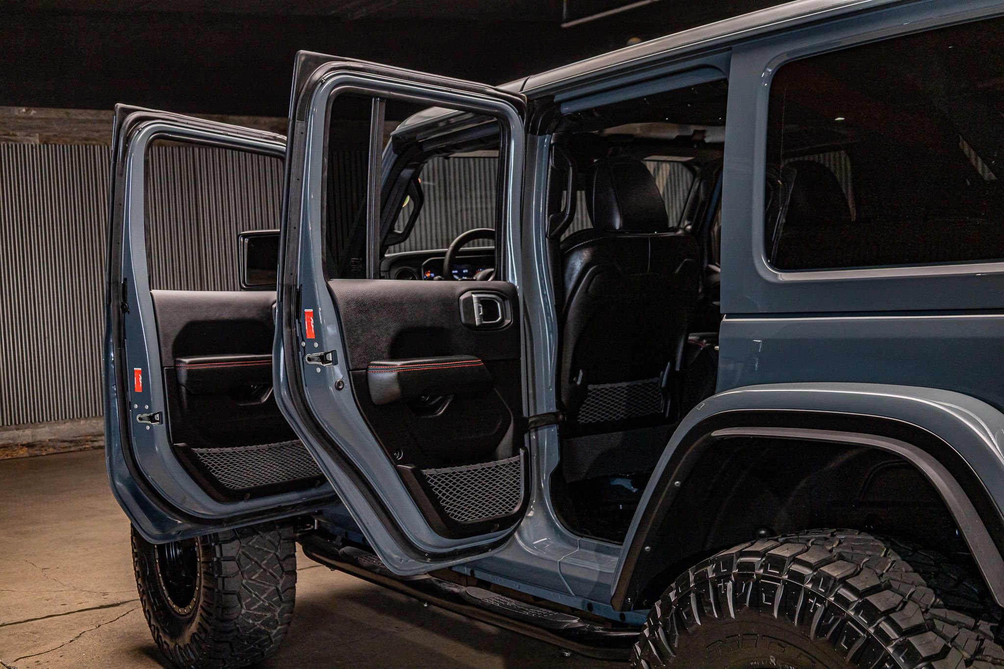 Used 2024 Jeep Wrangler Unlimited Rubicon AWD/4WD image 28