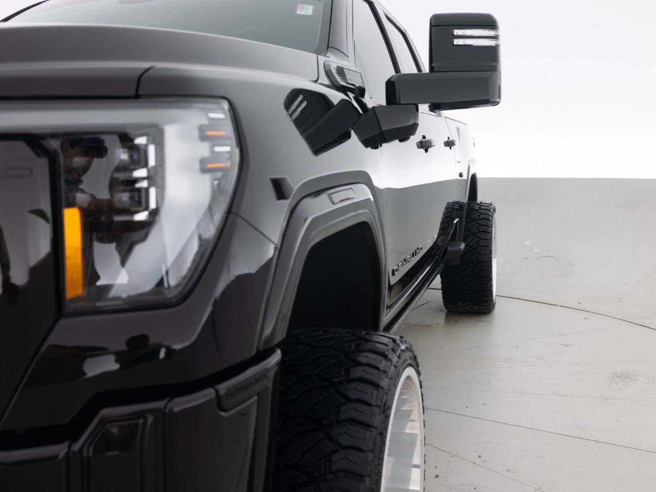 Used 2025 GMC Sierra 2500 Denali w/ Denali Reserve Package image 12