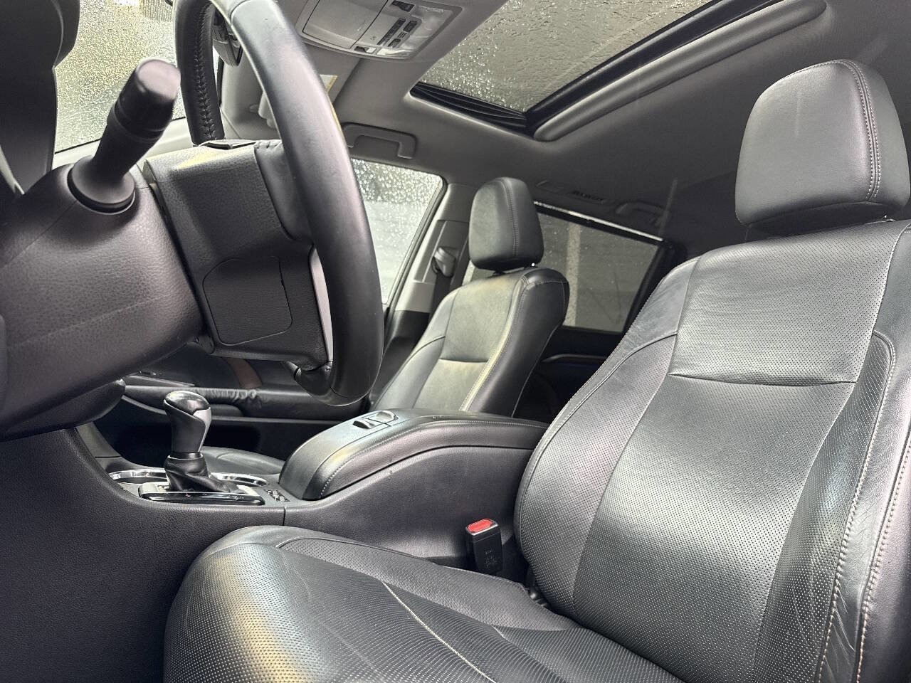 Used 2016 Toyota Highlander Limited w/ Four Season Floor Mat Package AWD/4WD image 35