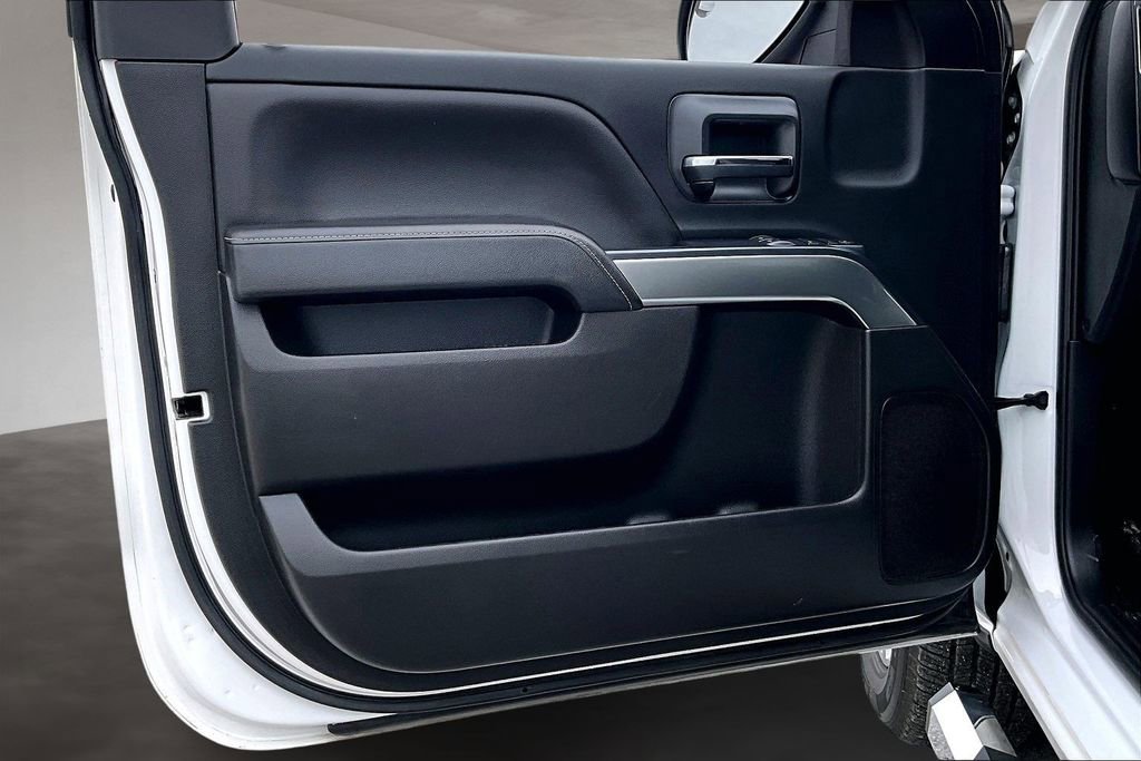 Used 2018 Chevrolet Silverado 1500 LT w/ LT Convenience Package image 20