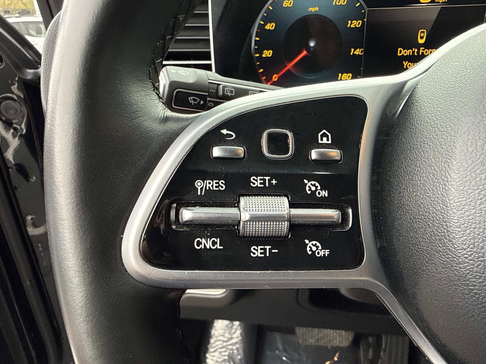 Used 2022 Mercedes-Benz GLE 350 4MATIC image 32