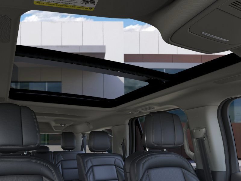 New 2026 Lincoln Navigator L Reserve AWD/4WD image 22