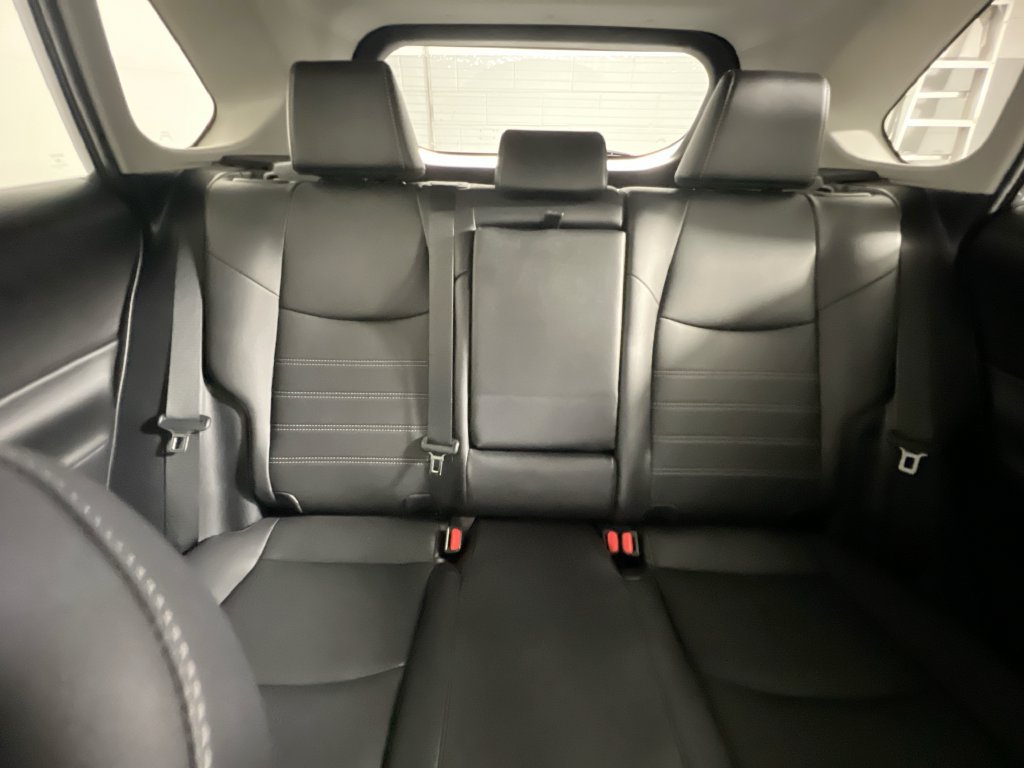 Used 2025 Toyota RAV4 XLE Premium FWD image 30