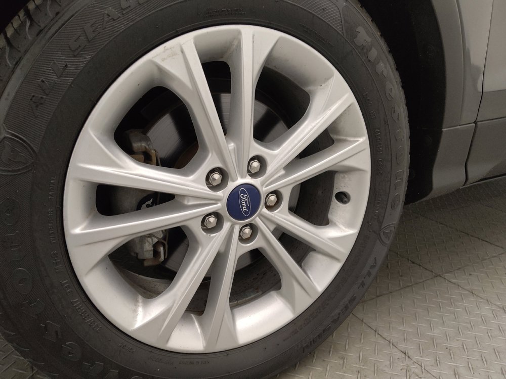 Used 2017 Ford Escape SE FWD image 31