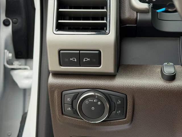 Used 2020 Ford F150 King Ranch w/ Equipment Group 601A Luxury AWD/4WD image 48
