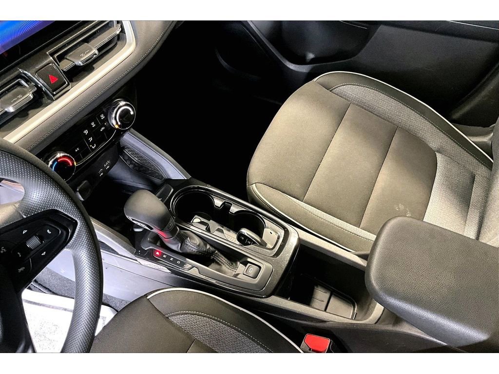 Used 2025 Chevrolet TrailBlazer LT FWD image 19
