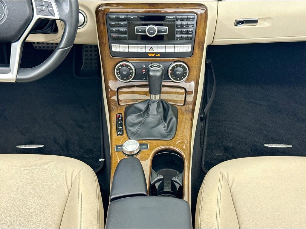 Used 2015 Mercedes-Benz SLK 250 image 12
