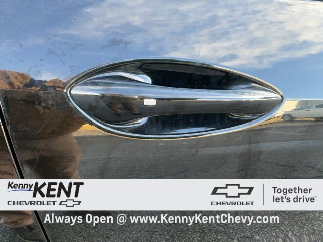 Certified 2025 Chevrolet Trax LT w/ LT Convenience Package image 11