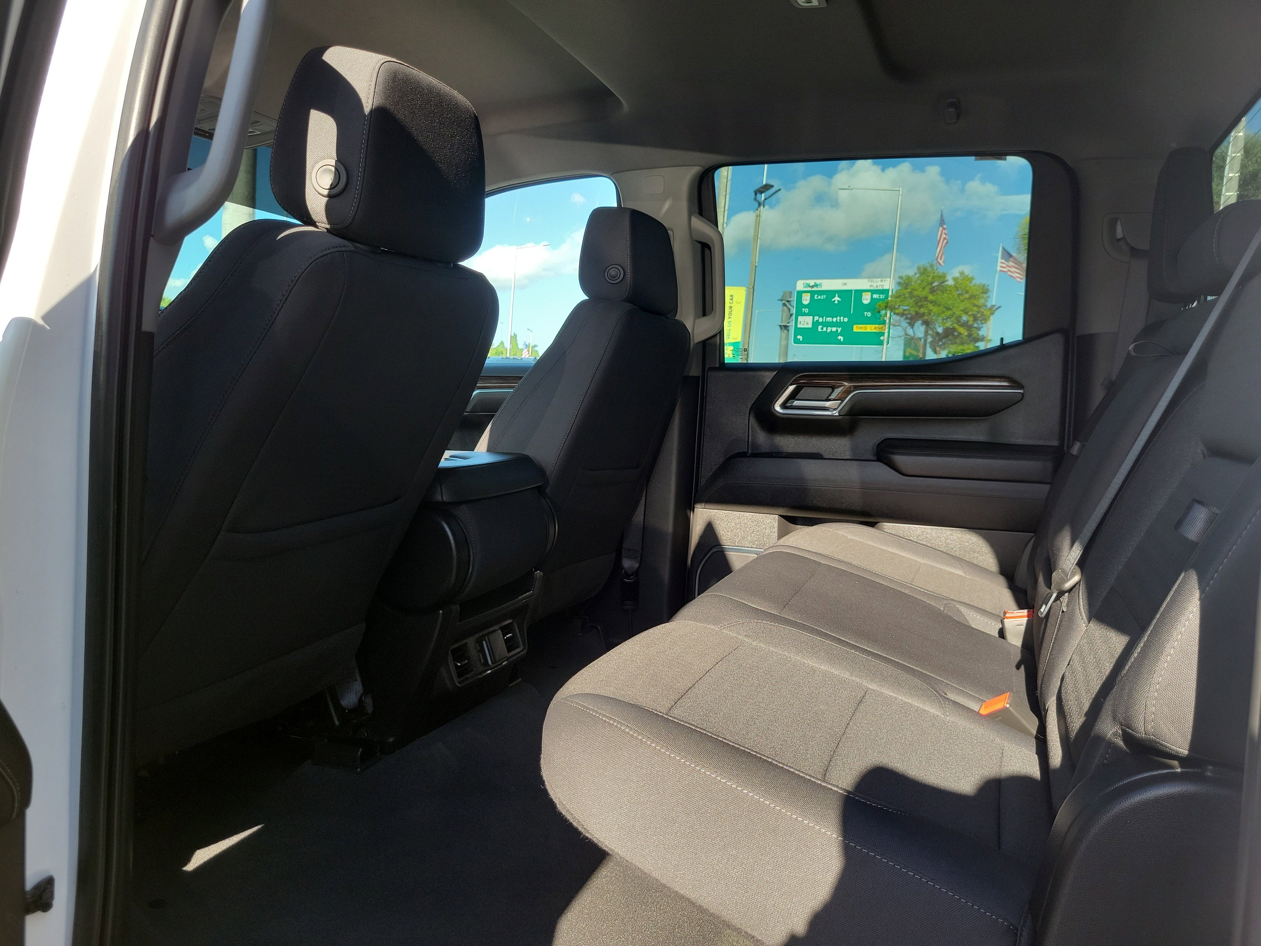 Used 2024 GMC Sierra 1500 Elevation image 13