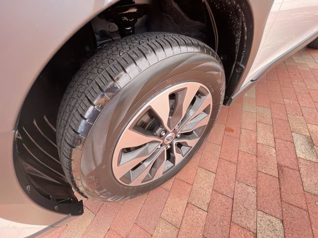 Used 2025 Subaru Outback Touring AWD/4WD image 27