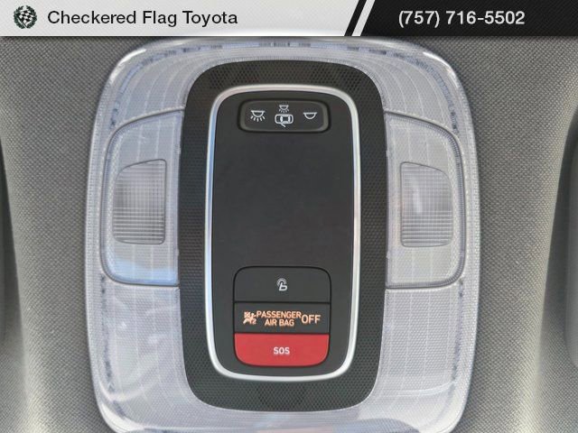 Used 2023 Hyundai Elantra SEL w/ Convenience Package image 9