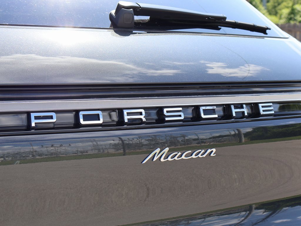 New 2025 Porsche Macan image 6