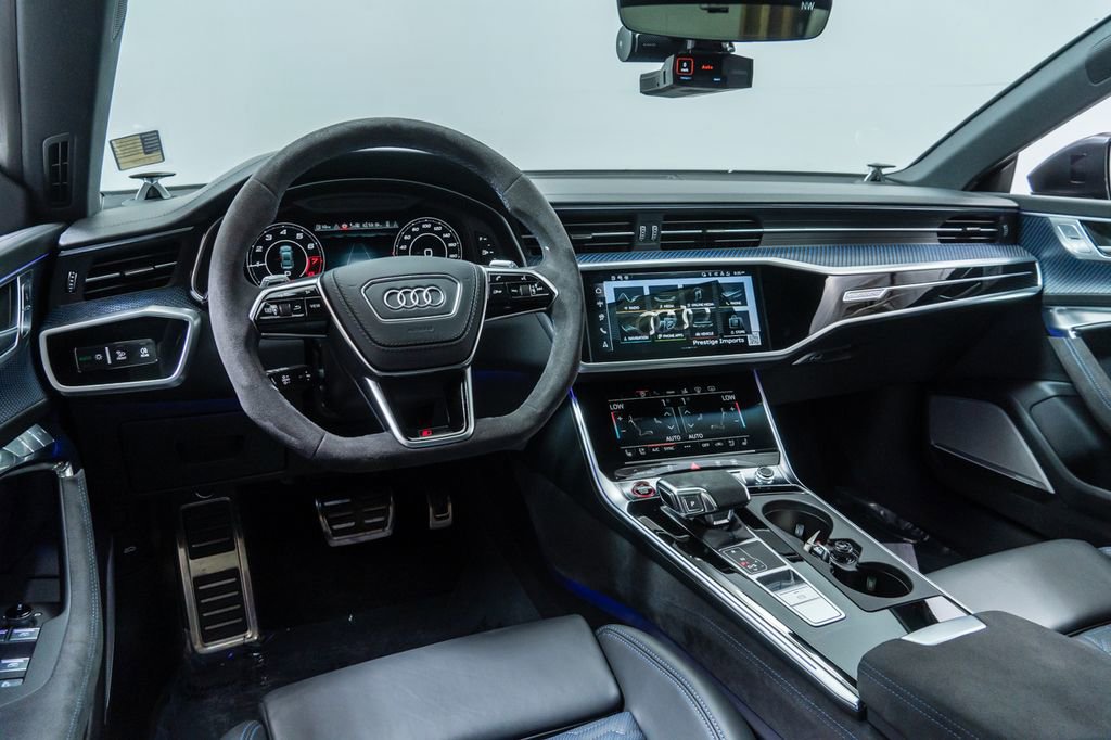 Certified 2025 Audi RS 7 performance Sportback AWD/4WD image 4