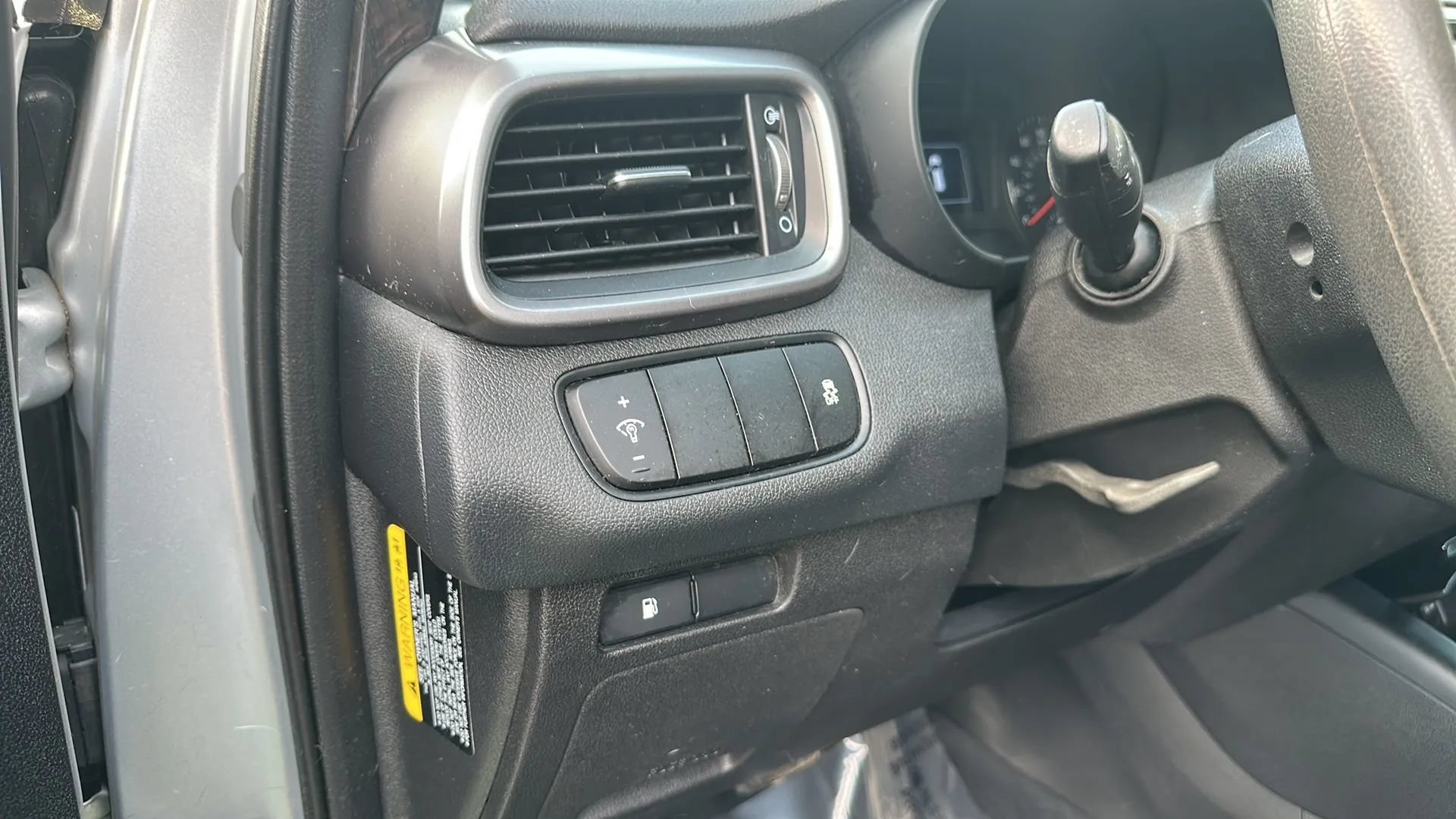 Used 2016 Kia Sorento FWD image 27