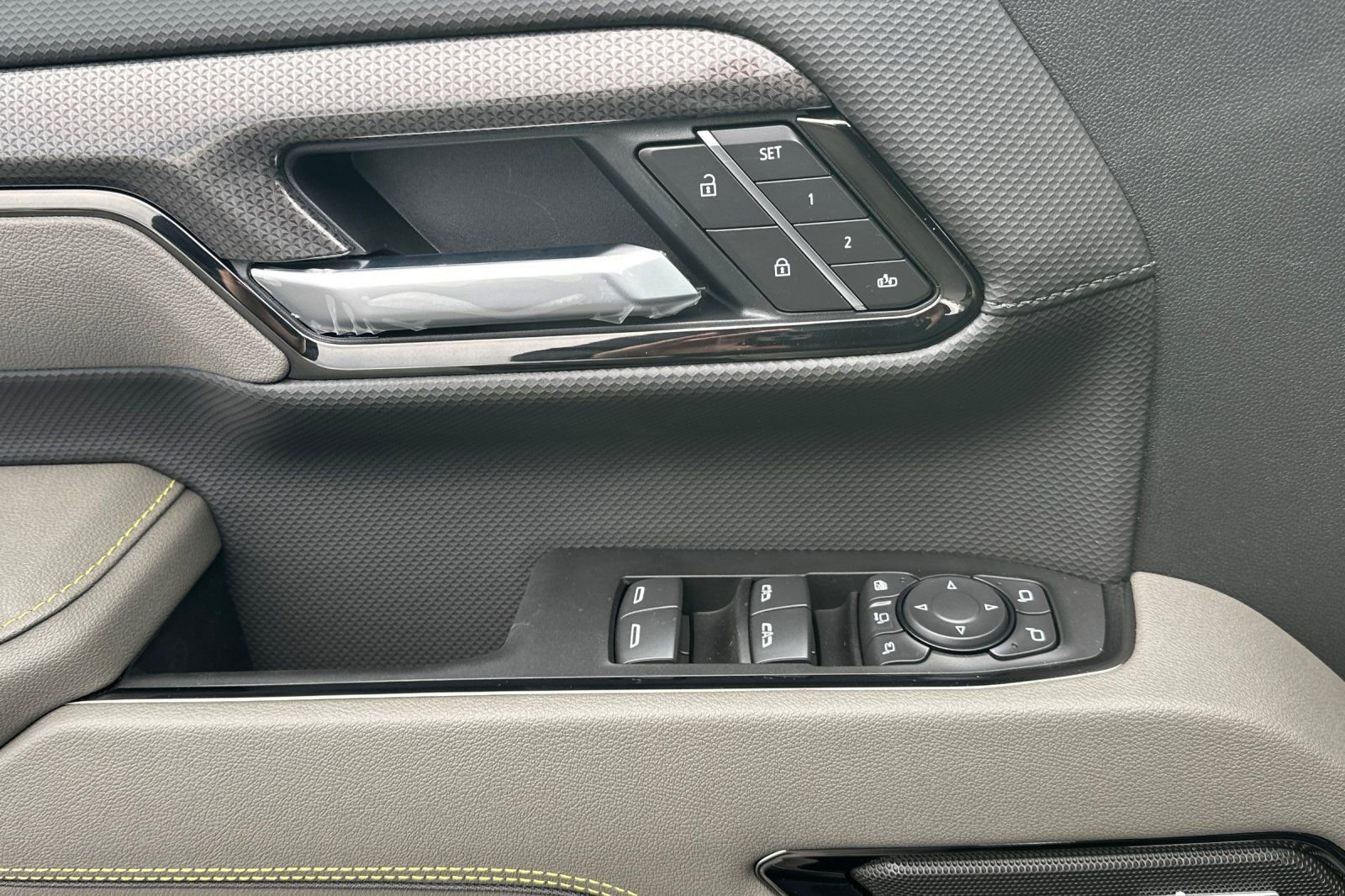 New 2026 Chevrolet Silverado 2500 ZR2 w/ ZR2 Bison Edition image 11