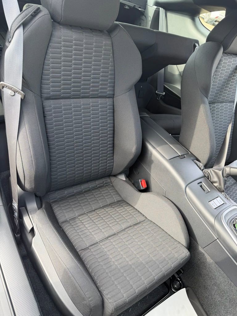 Certified 2025 Toyota GR86 w/ ALL Weather Mat Package (TMS) image 31