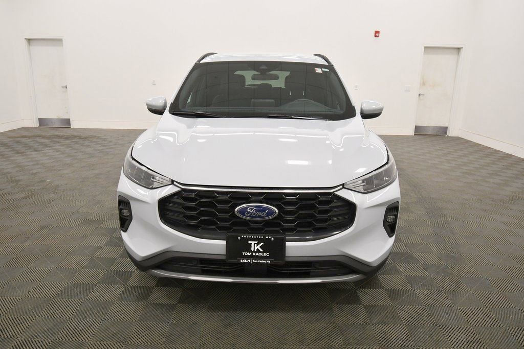 Used 2025 Ford Escape ST-Line Select image 11