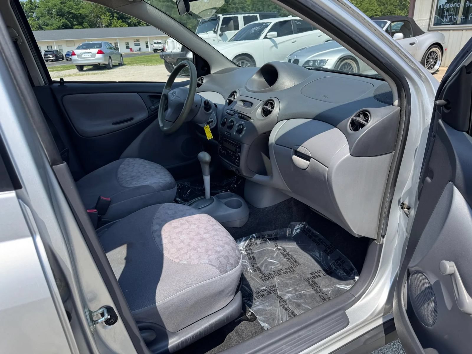Used 2000 Toyota Echo Sedan FWD image 22