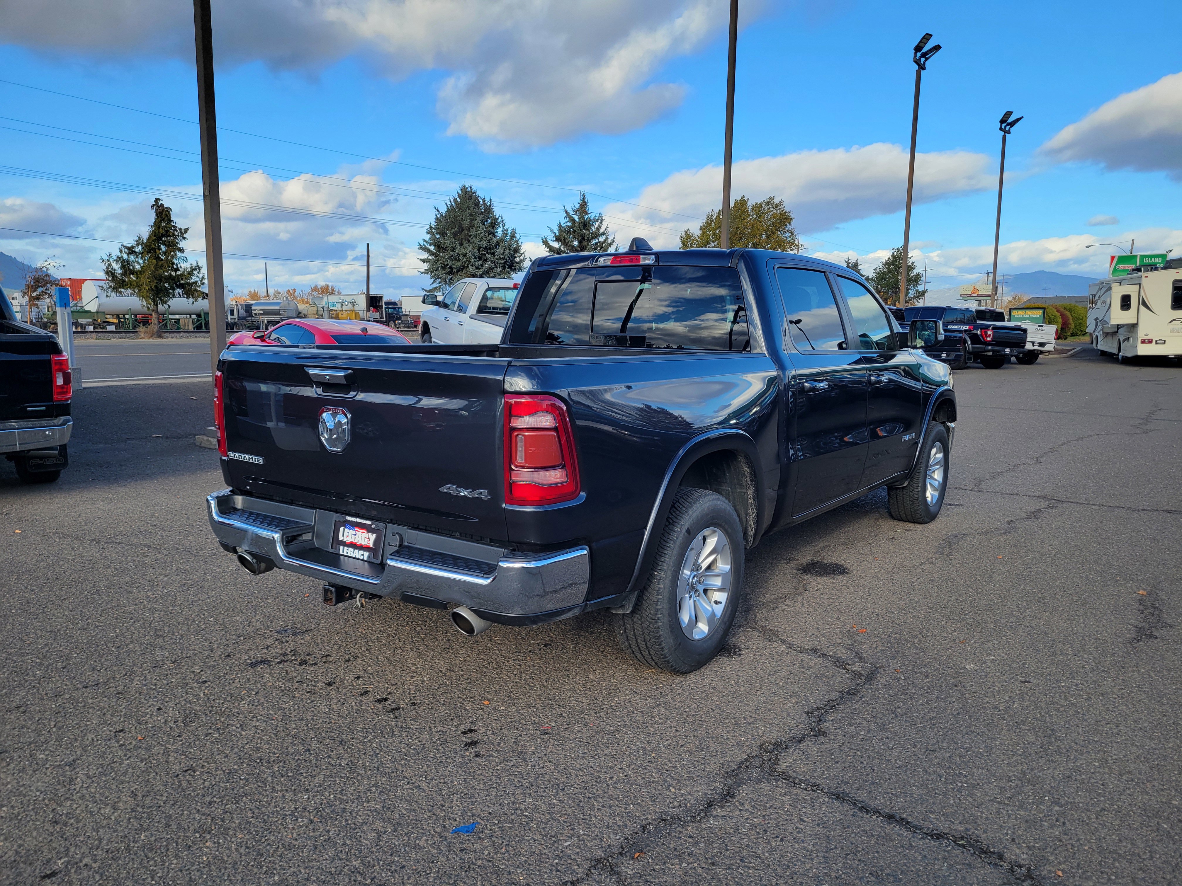 Used 2019 RAM 1500 Laramie image 3
