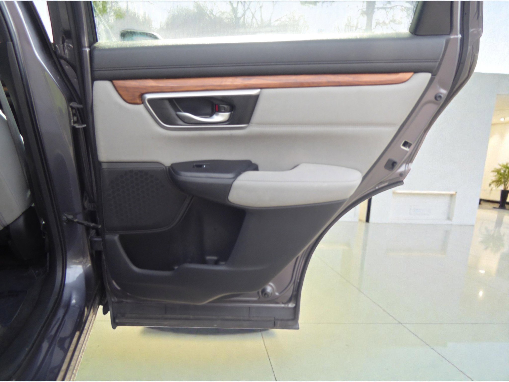 Used 2019 Honda CR-V EX image 19